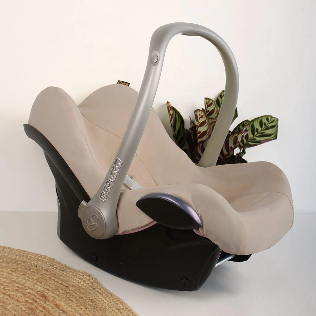 Ukje Maxi Cosi hoes - Geschikt voor Maxi Cosi Cabriofix Pebble Citi - Hoes - Autostoelhoes groep 0 - Zomerhoes - Perfect Fit - Zand