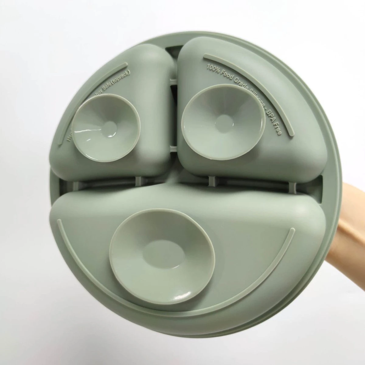 Baby-V® 4 delig Siliconen Kinderservies set met zuignap - Kinderbord met vakjes - Vaatwasserbestendig - Siliconen servies baby met Zuignap - Kinderserviesset - Groen