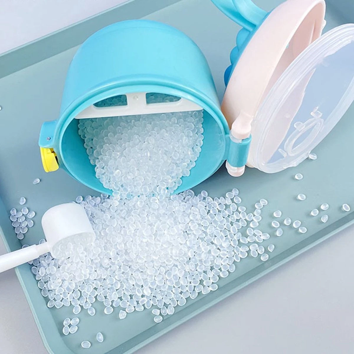 Babyvoeding Dispenser - Baby Melkpoeder Doseer Box - Reisbox - Opbergdoos voor voeding - Dispenser met schep 440ML - Paars